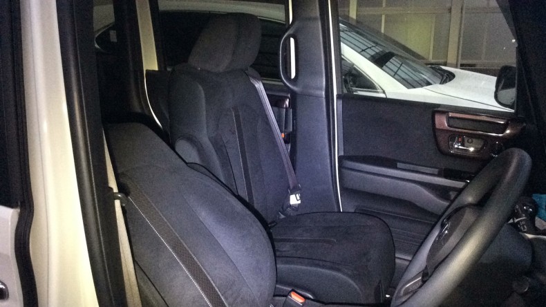 内装前方シート