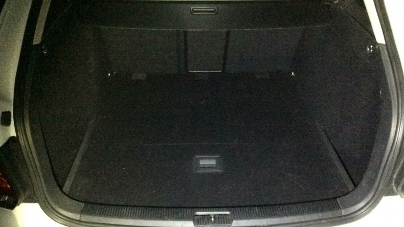 内装トランク