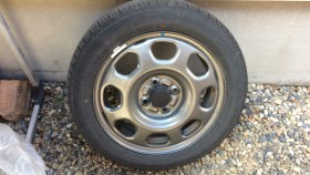 タイヤホイール前