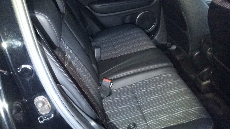 内装後方シート