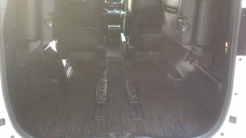 内装トランク