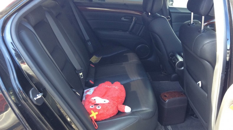 内装後方シート