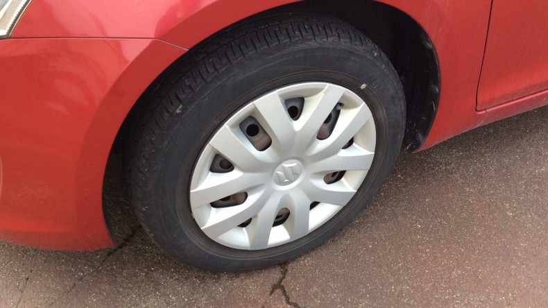 タイヤホイール前