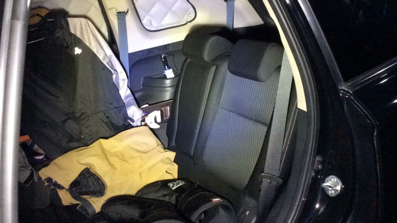 内装後方シート