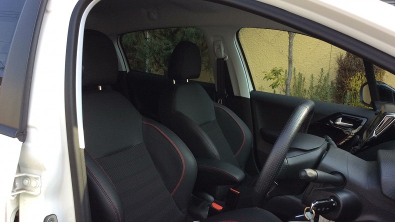 内装前方シート