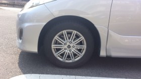 タイヤホイール前