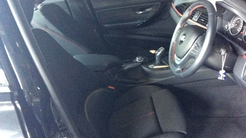 内装前方シート