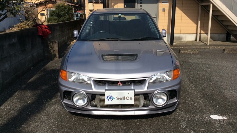 外装前方