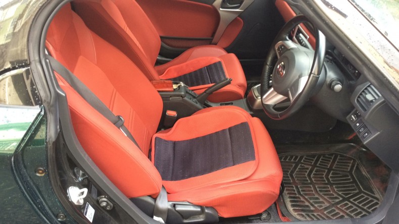 内装前方シート