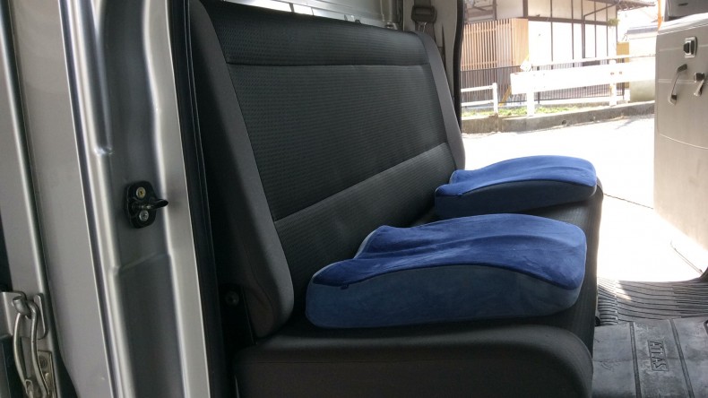 内装後方シート