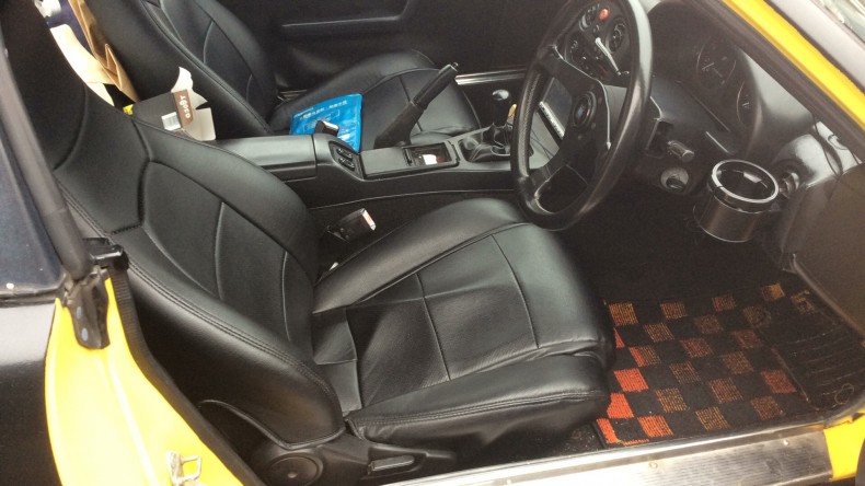 内装前方シート