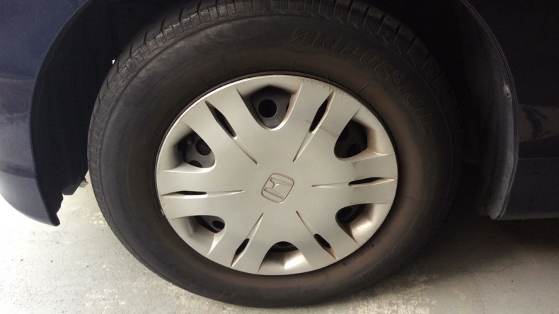 タイヤホイール前