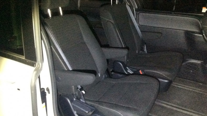 内装後方シート