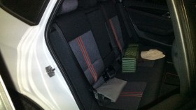 内装後方シート