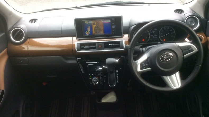 内装インパネ全体