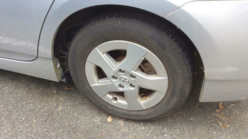 タイヤホイール前