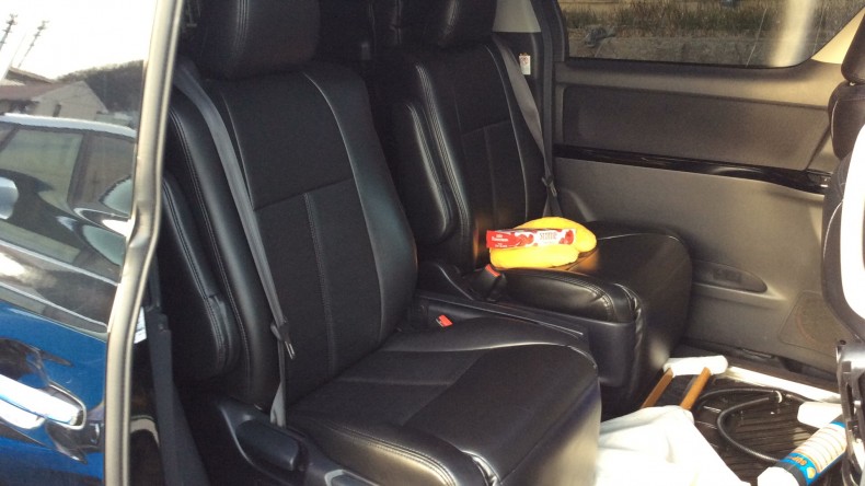 内装後方シート