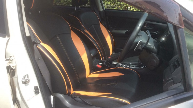 内装前方シート