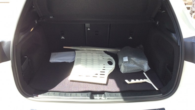 内装トランク