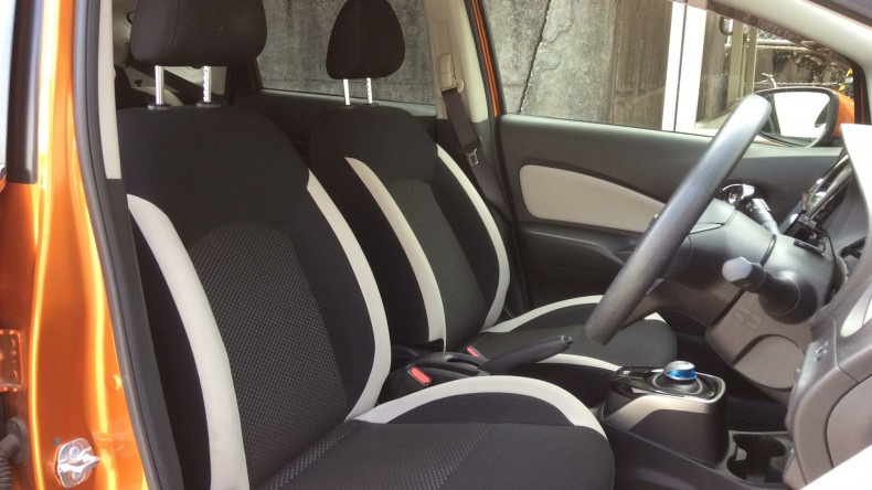 内装前方シート