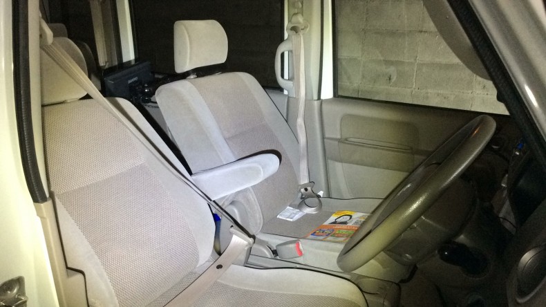 内装前方シート