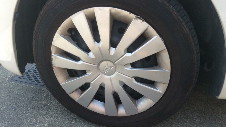 タイヤホイール前