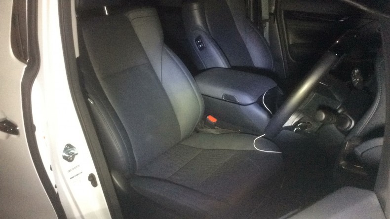 内装前方シート