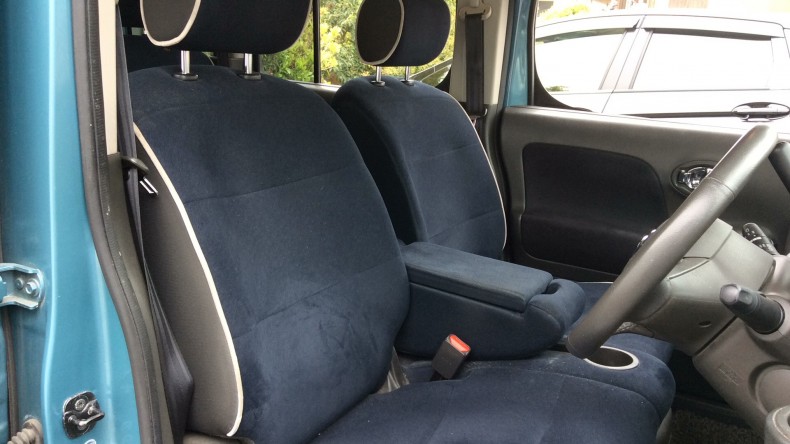 内装前方シート