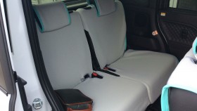 内装後方シート