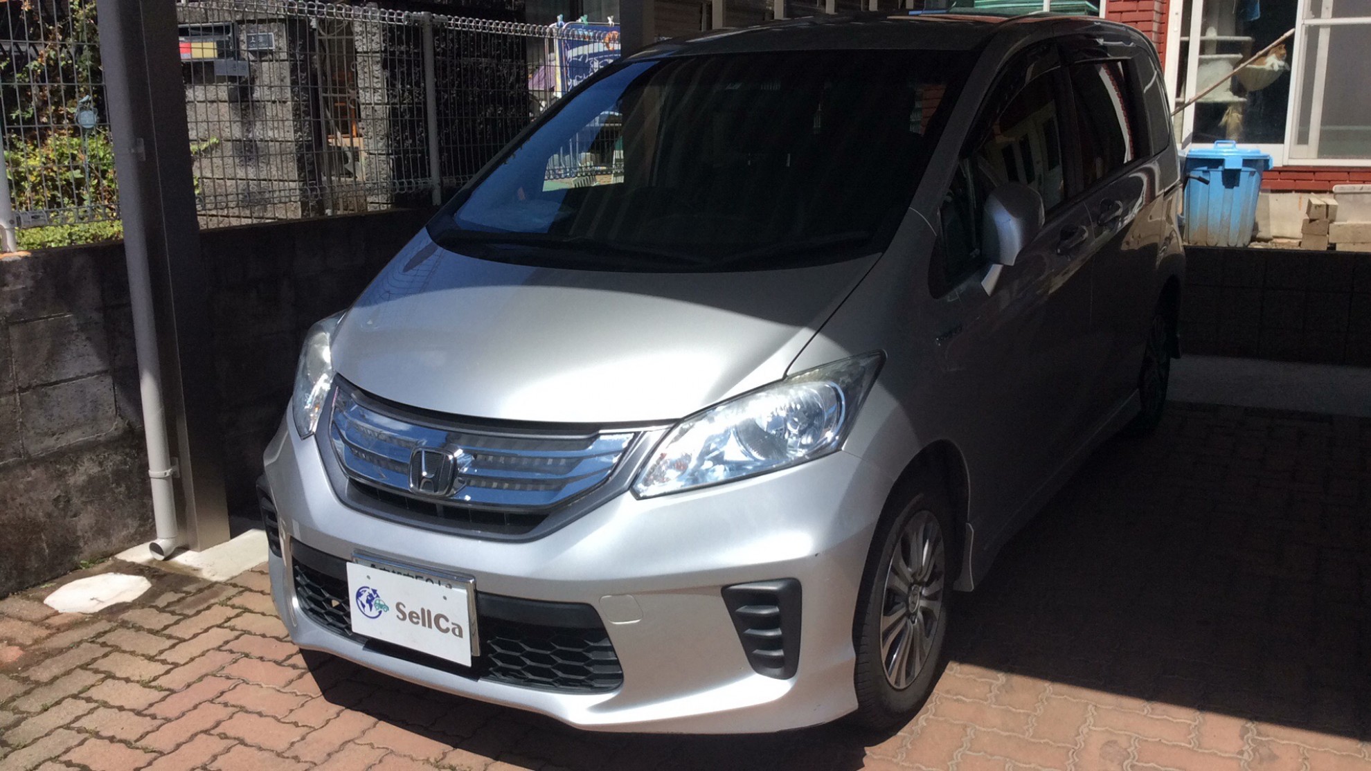 ホンダ フリードハイブリッドの売買実績画像