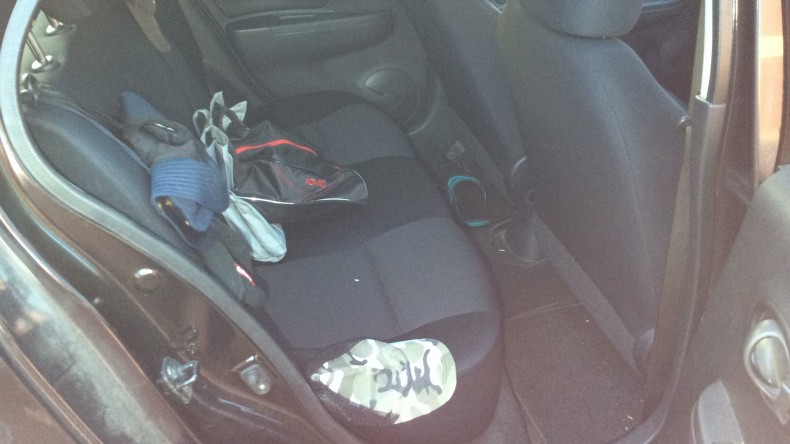 内装後方シート