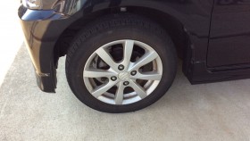 タイヤホイール前