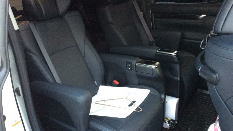 内装後方シート