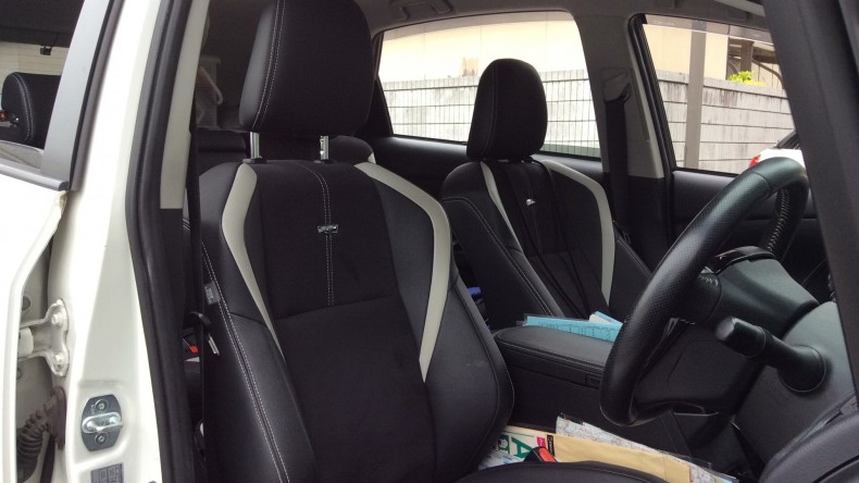 内装前方シート