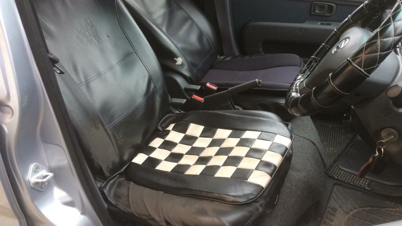 内装前方シート