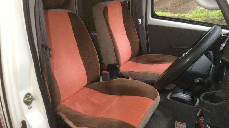 内装前方シート