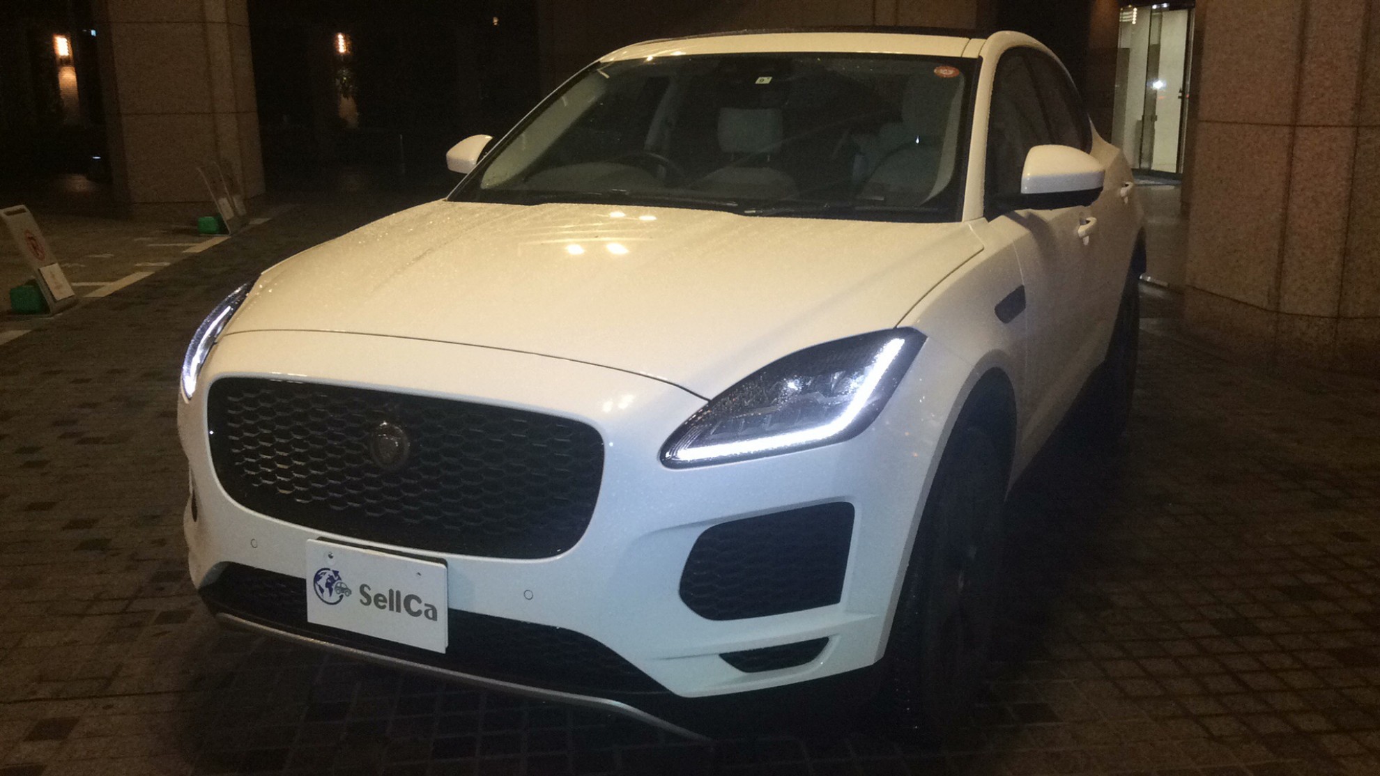 ジャガー Ｅペイスの売買実績画像