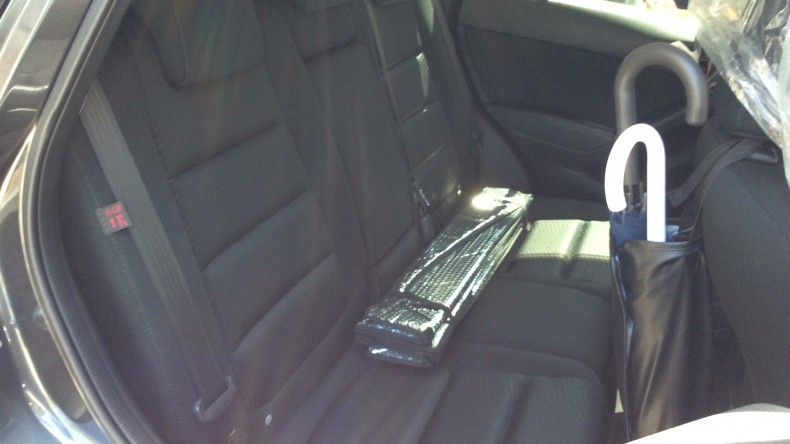 内装後方シート