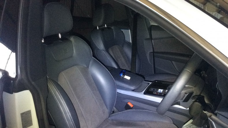 内装前方シート