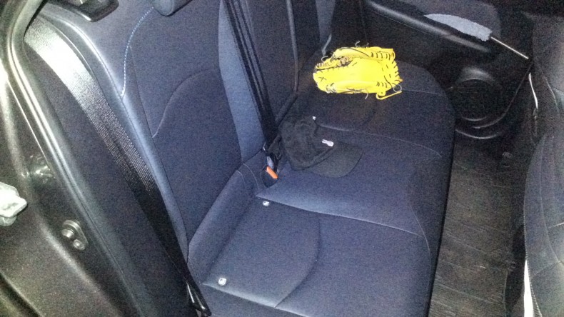 内装後方シート