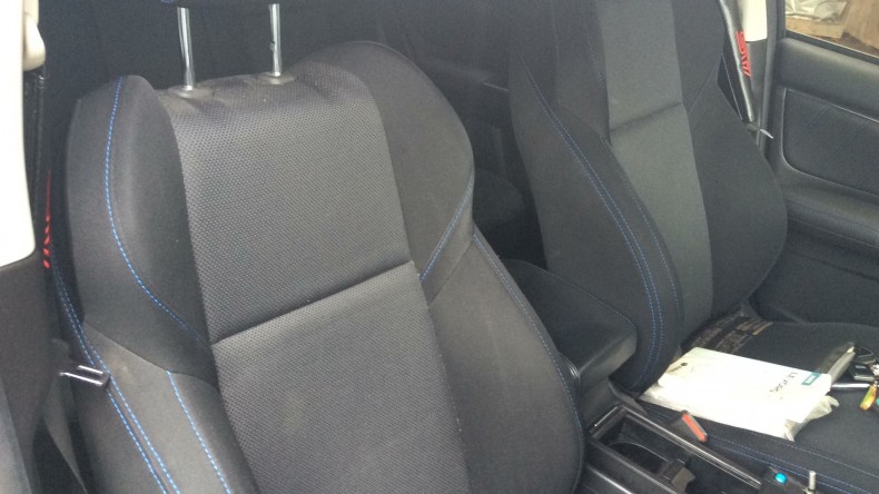 内装前方シート