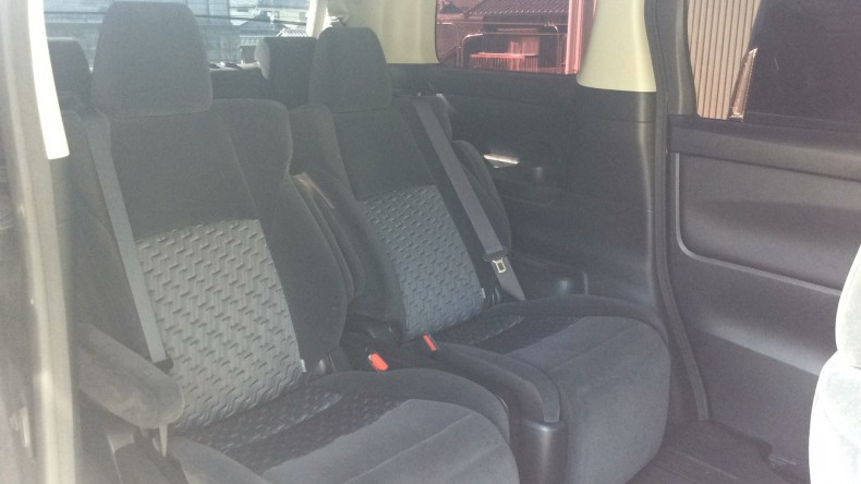 内装後方シート