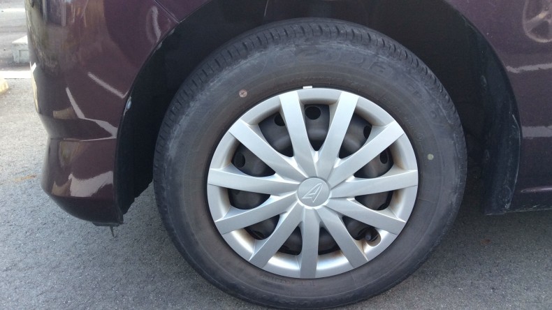 タイヤホイール前