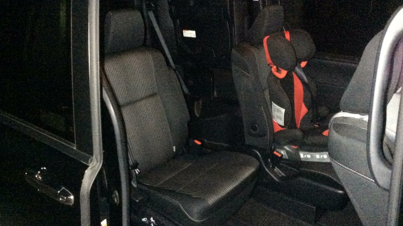 内装後方シート