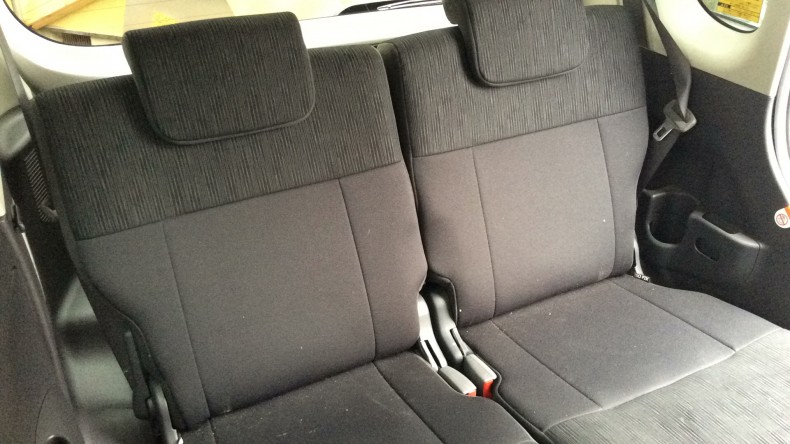 内装後方シート