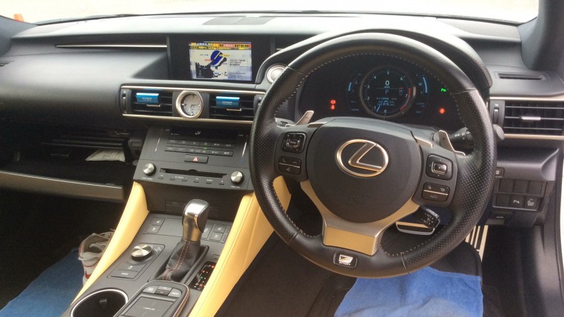 内装インパネ全体