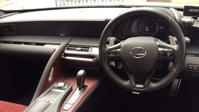 内装インパネ全体