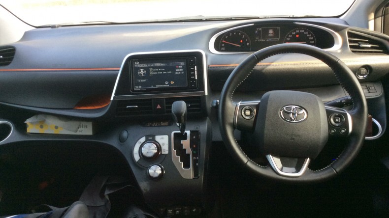 内装インパネ全体