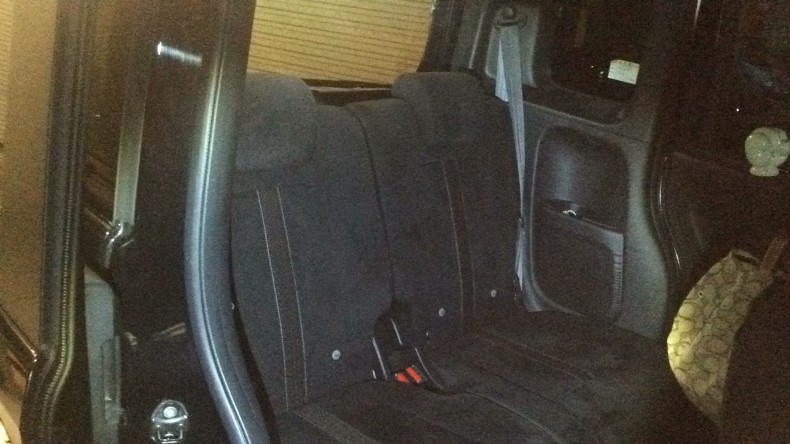 内装後方シート