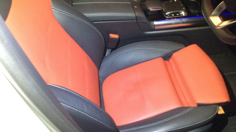 内装前方シート